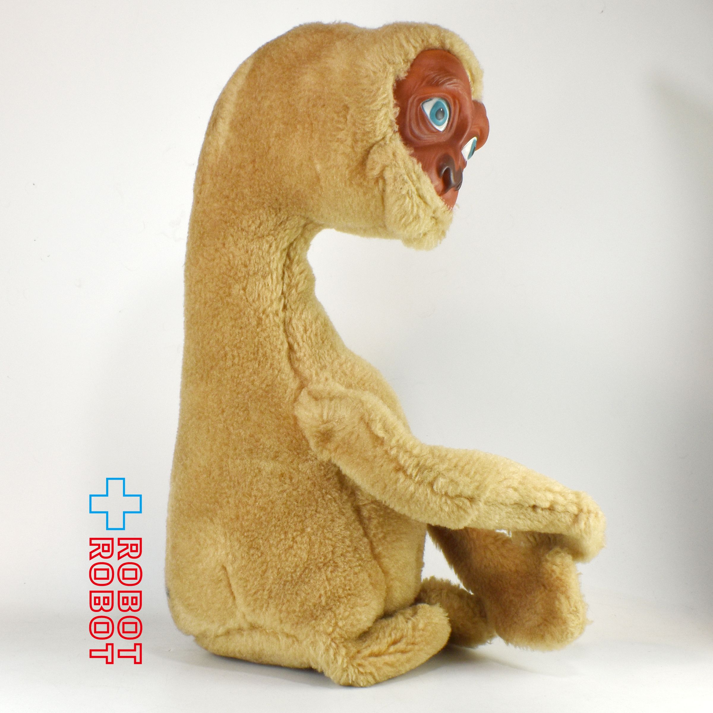 ラシュトン社 E.T.に似た感じのぬいぐるみ ベージュ色 入荷写真