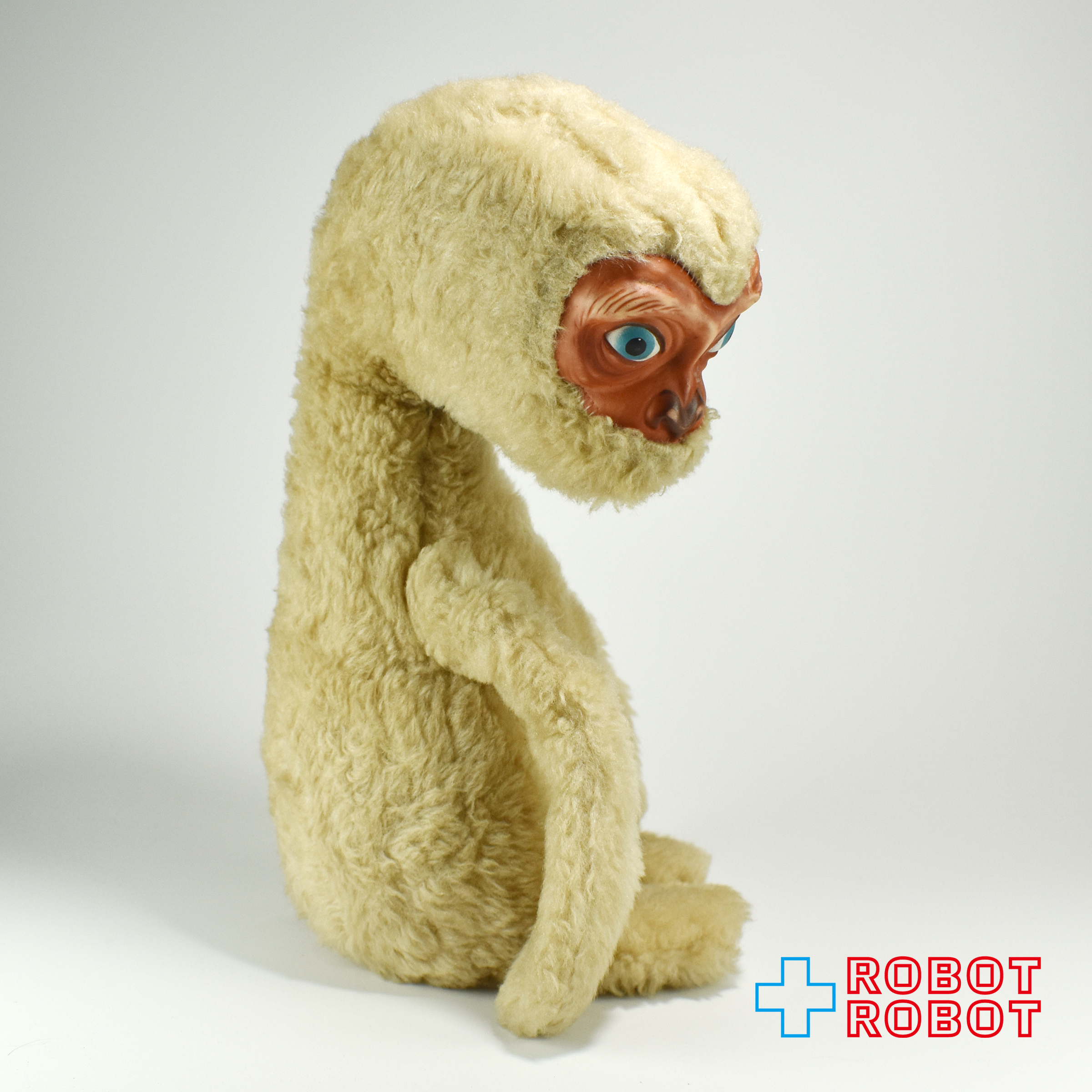 ラシュトン社 E.T.に似た感じのぬいぐるみ ベージュ色 入荷写真