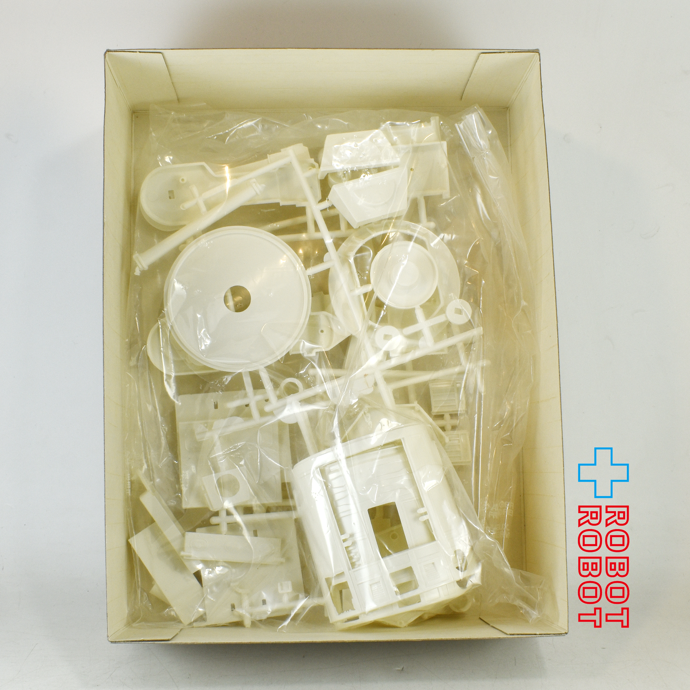 スター・ウォーズ mpc R2-D2 プラモデル モデルキット 箱入 日本語説明書つき 入荷写真