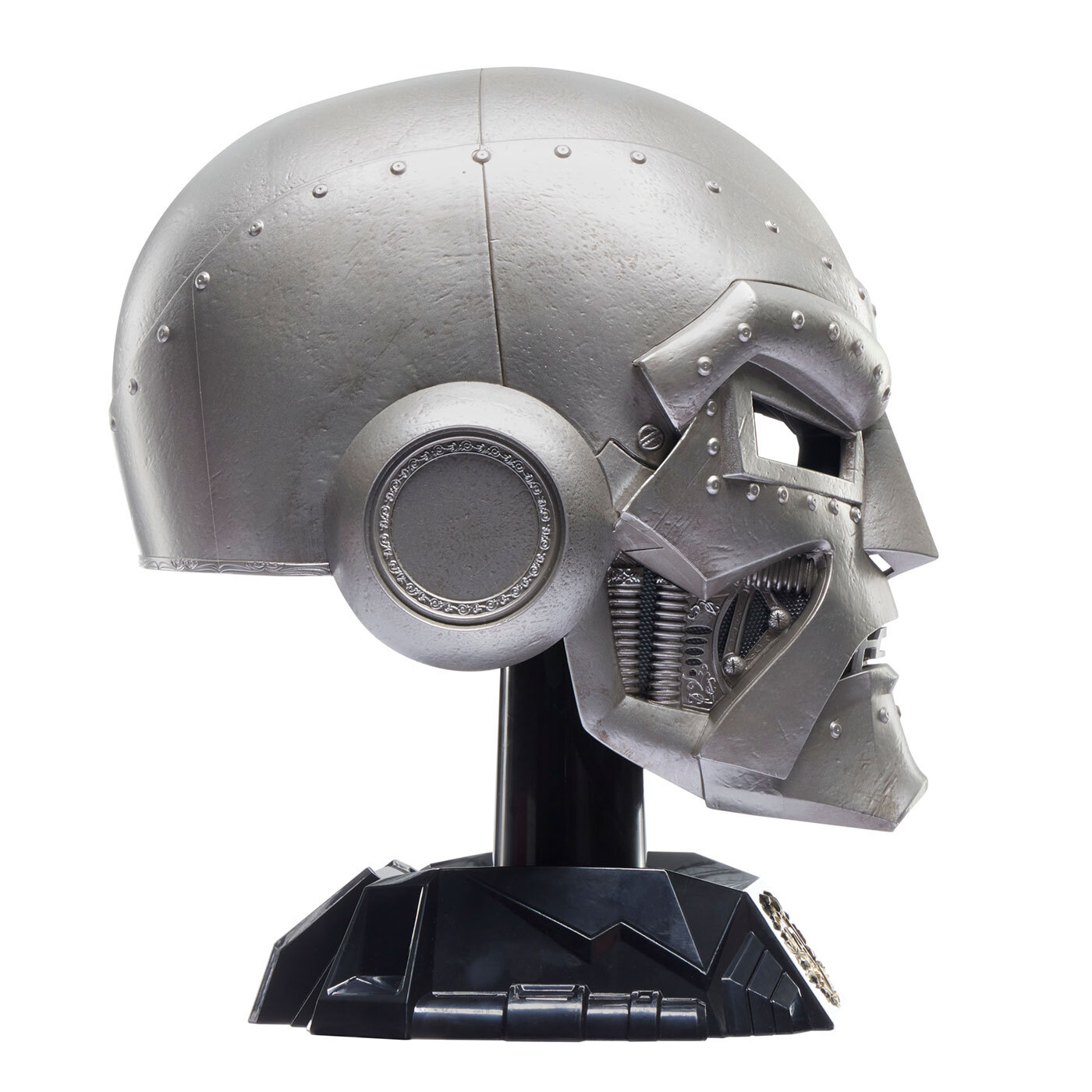 マーベルレジェンド アベンジャーズ ドクター・ドゥーム 1/1 スケール レプリカ ヘルメット 国内版 未開封 入荷写真