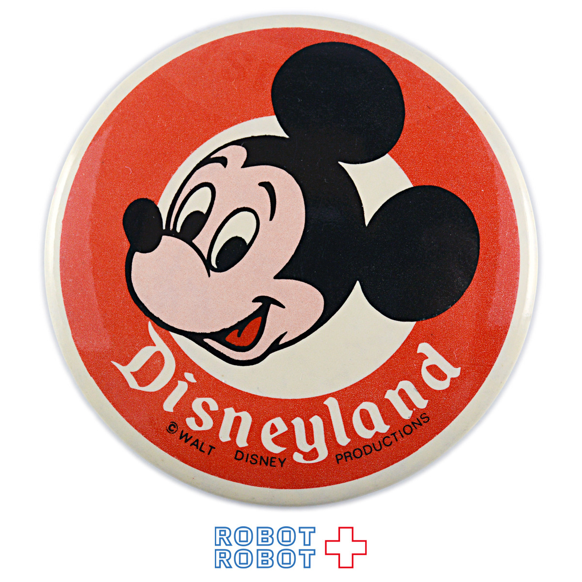 ディズニー缶バッジ ディズニーランド ミッキー 赤サークル 左向 白文字 入荷写真