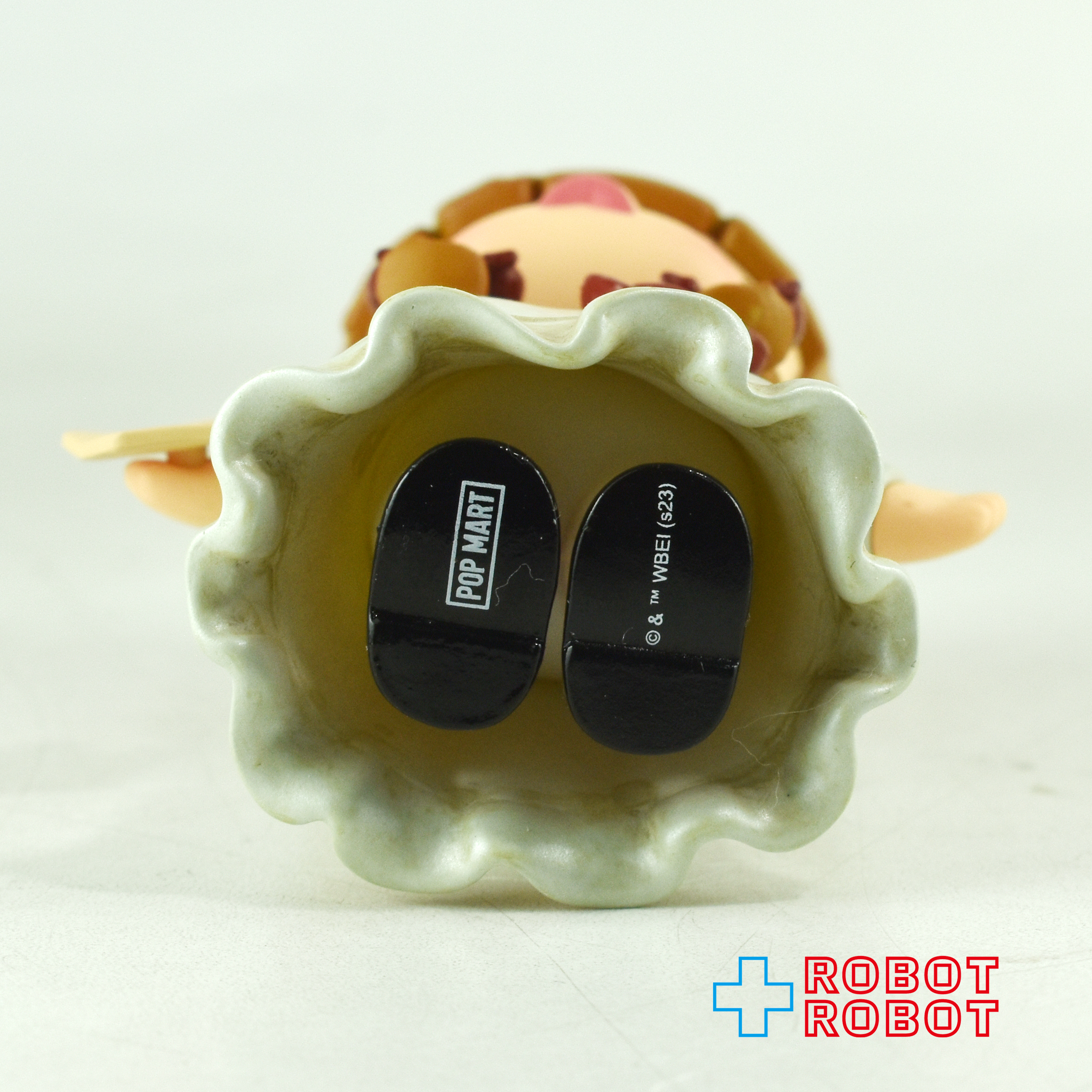 POPMART ポップマート MOLLY × ワーナーブラザーズ 100th アナベル フィギュア 入荷写真