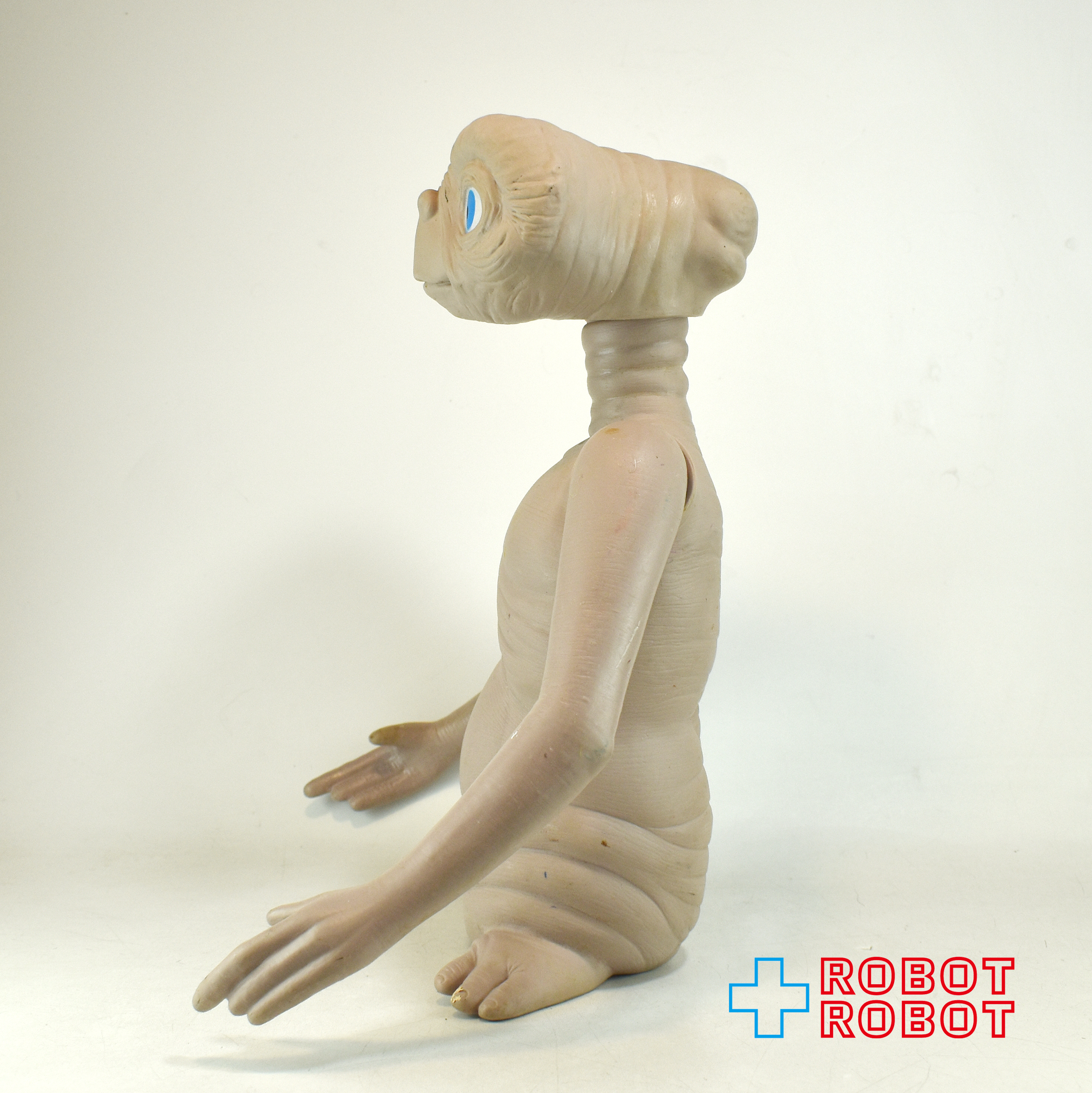 E.T. ソフビ フィギュア 1982 ユニバーサルシティスタジオ ※足裏記名 入荷写真