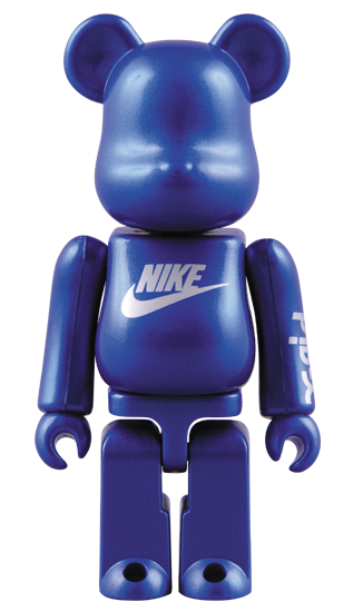 ベアブリック 100% ナイキ NIKE SPORTSWEAR 袋有り 入荷写真