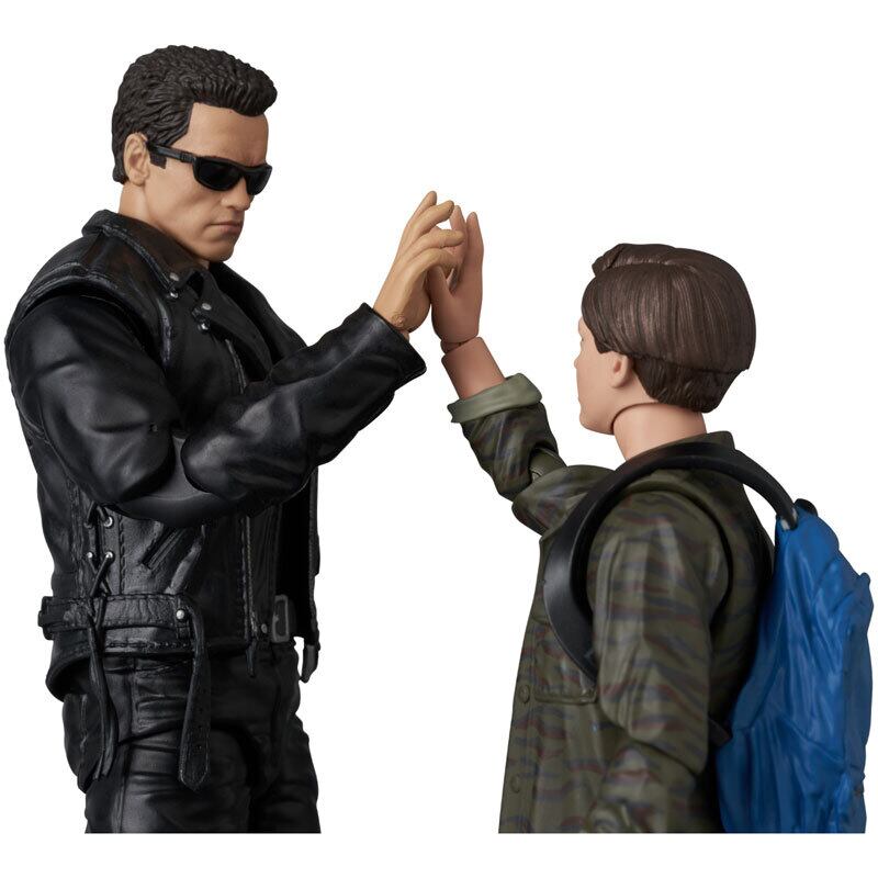 メディコム・トイ MAFEX マフェックス No.280 ターミネーター 2 T-800 & ジョン・コナー アクションフィギュア 未開封 入荷写真