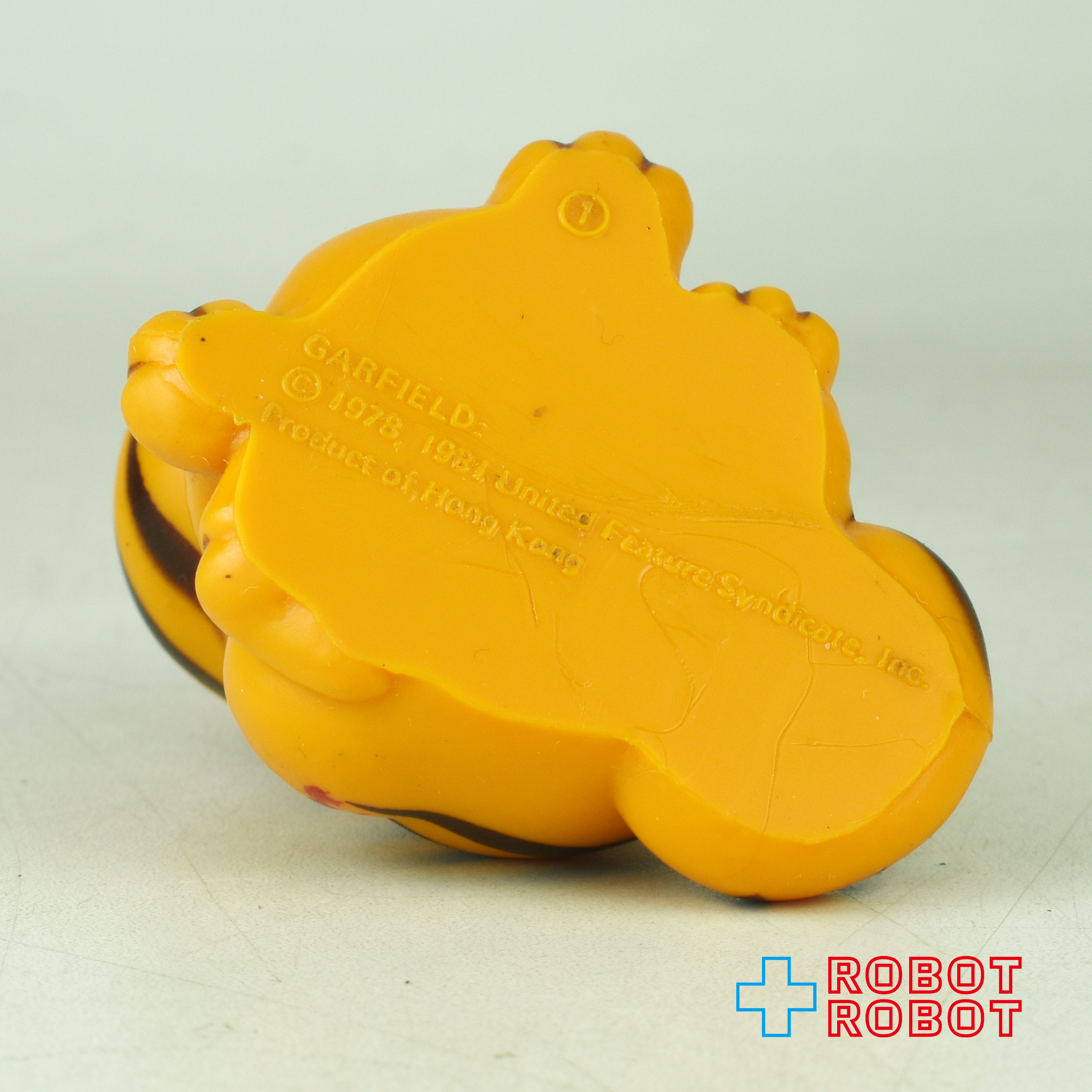 ガーフィールド PVCフィギュア おすわり メイドイン香港 入荷写真