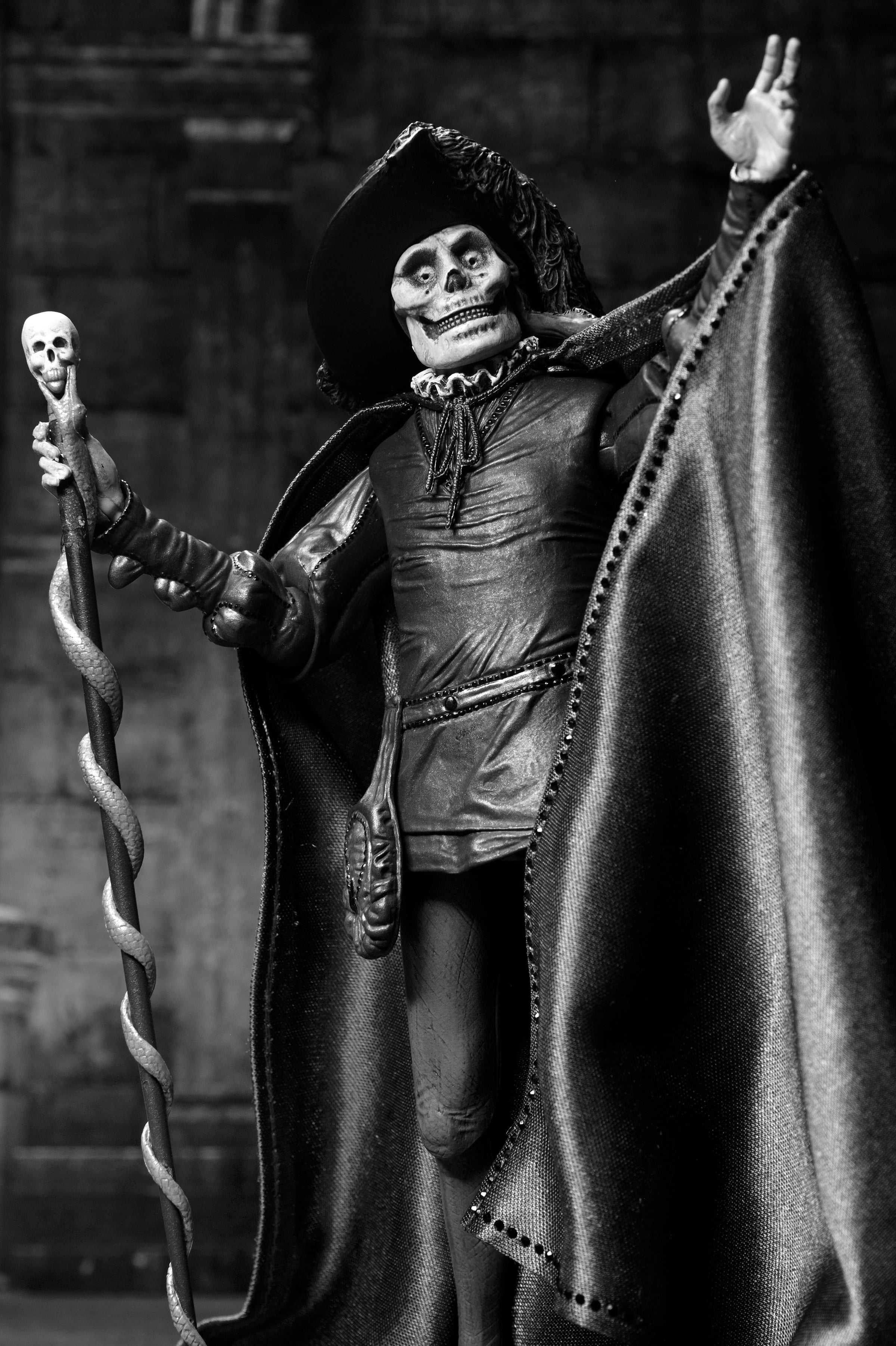 NECA ネカ オペラ座の怪人 アルティメット (ブラック＆ホワイト) 1925 7インチ アクションフィギュア 未開封 入荷写真