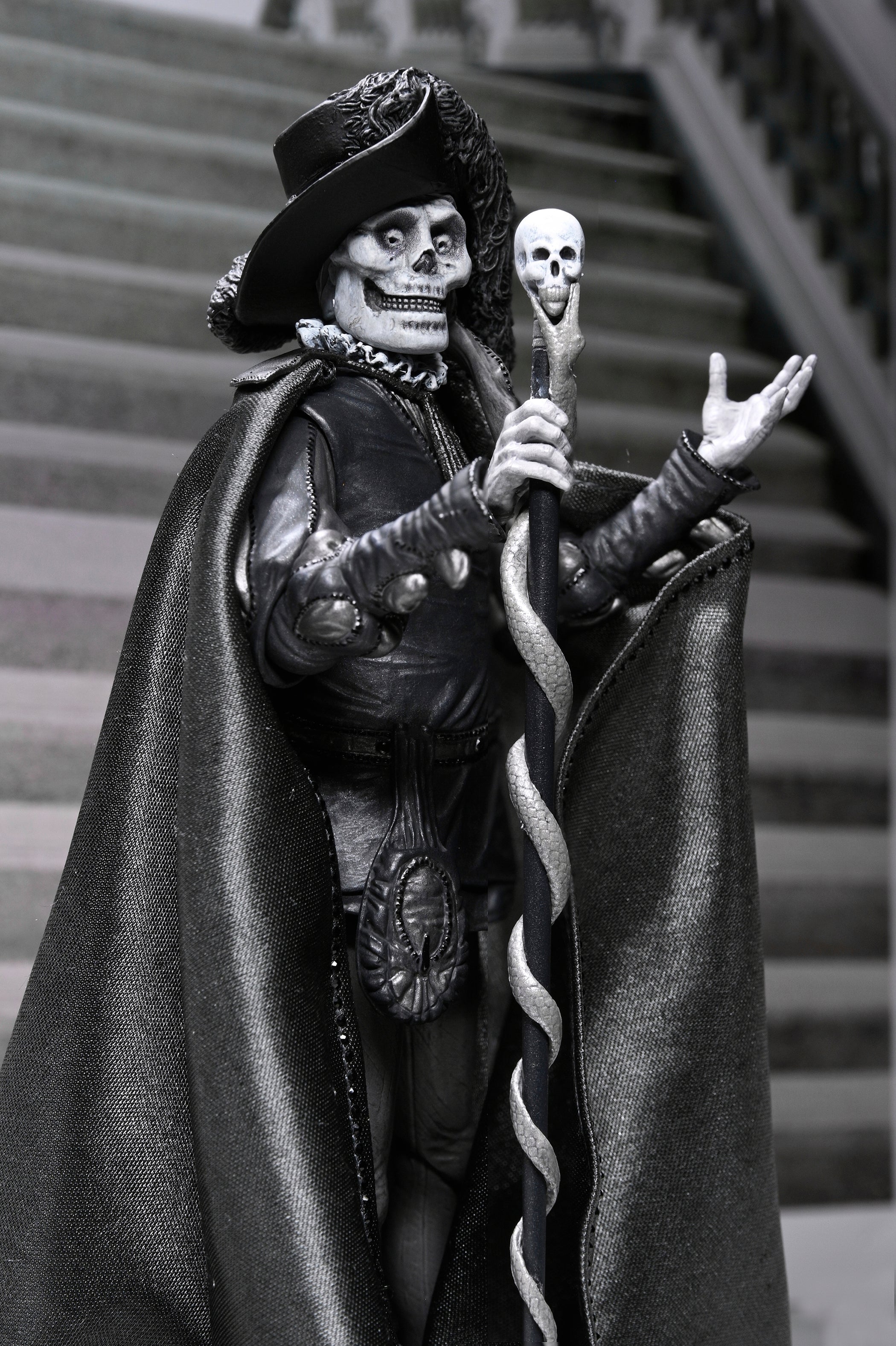 NECA ネカ オペラ座の怪人 アルティメット (ブラック＆ホワイト) 1925 7インチ アクションフィギュア 未開封 入荷写真