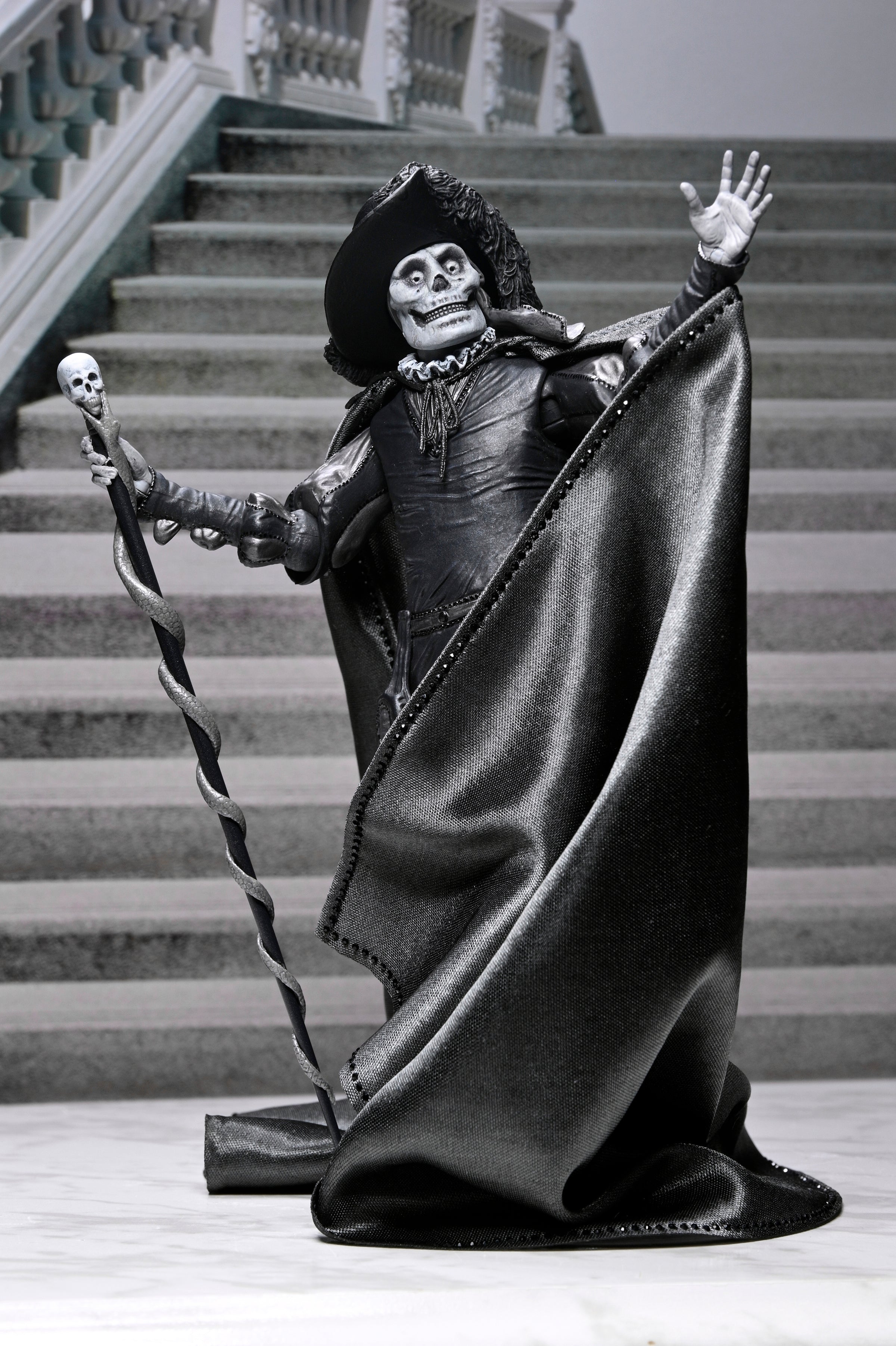 NECA ネカ オペラ座の怪人 アルティメット (ブラック＆ホワイト) 1925 7インチ アクションフィギュア 未開封 入荷写真