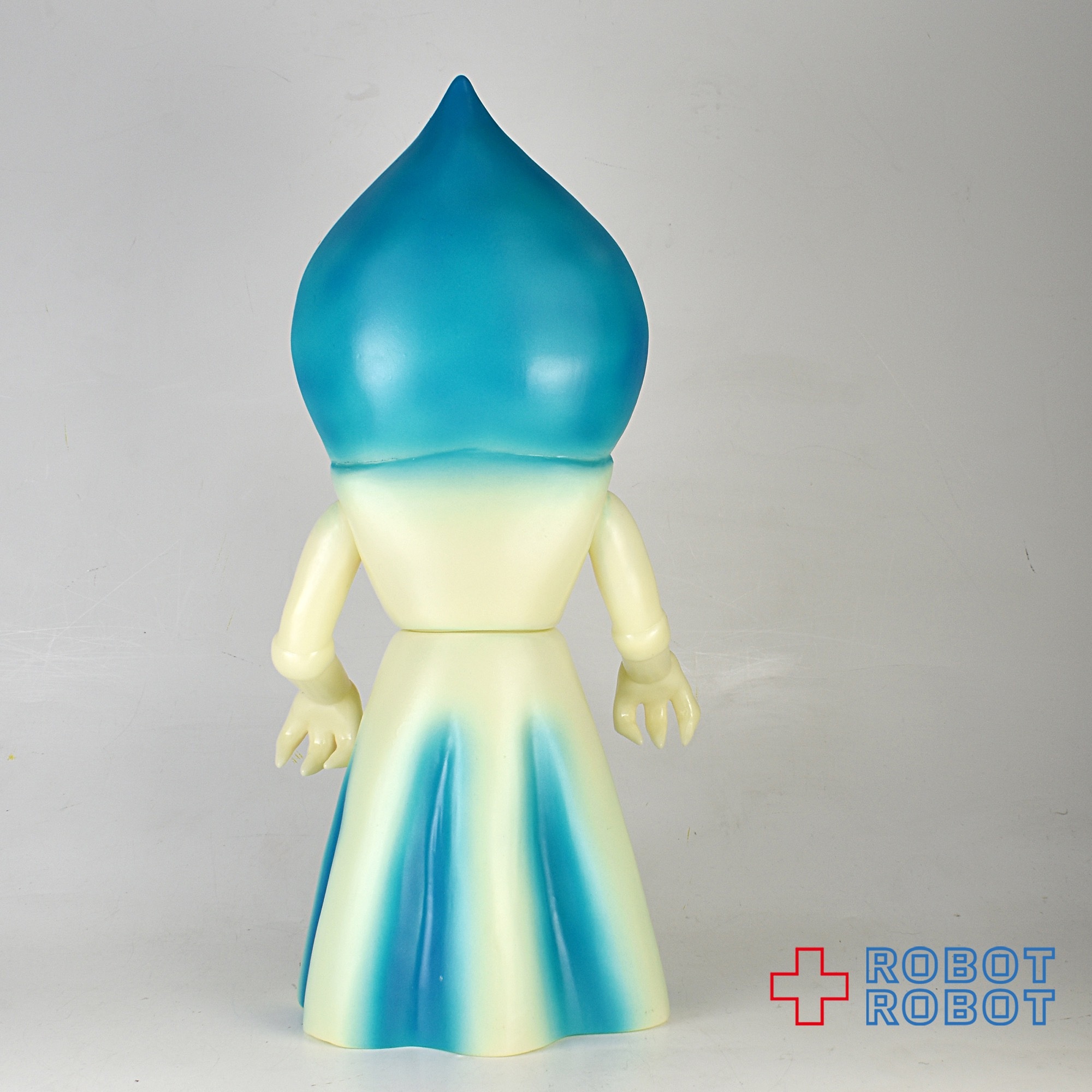 マーミット フラットウッズモンスター 3メートルの宇宙人 ソフビ 蓄光カラー 入荷写真