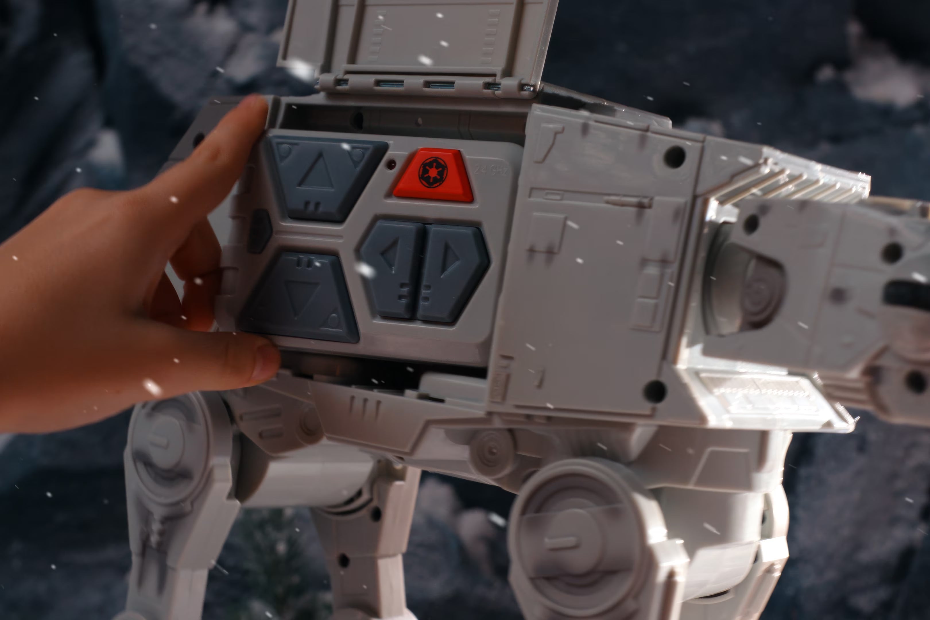 ジャダトイズ スター・ウォーズ マンダロリアン・アンド・グローグー インペリアル レムナント AT-AT ウォーカー RC ラジコン w/ ライト & サウンド ビークル  箱入未開封