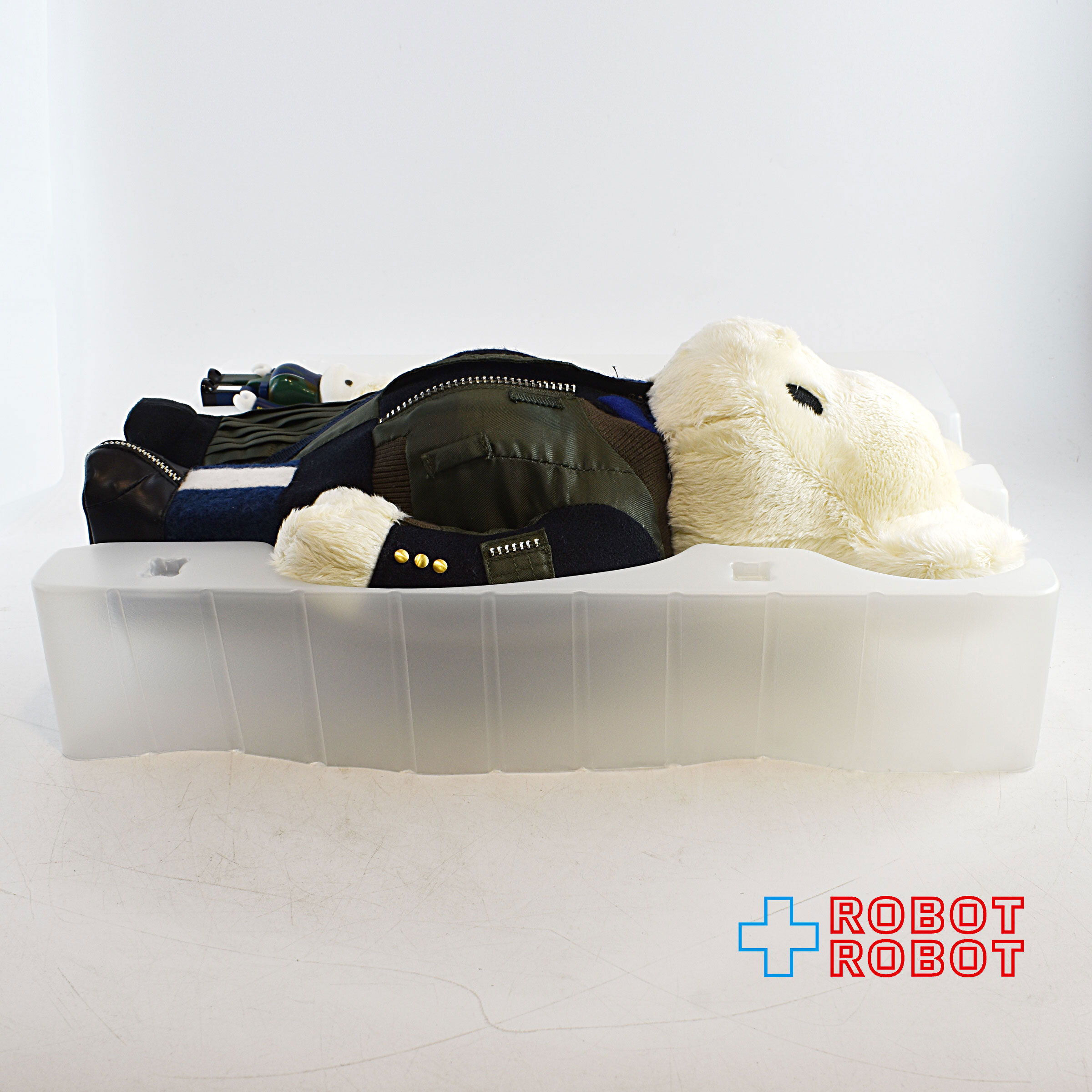 メディコム BE@RBRICK 100％ & 400% ベアブリック sacai サカイ 2018AW 開封品 入荷写真