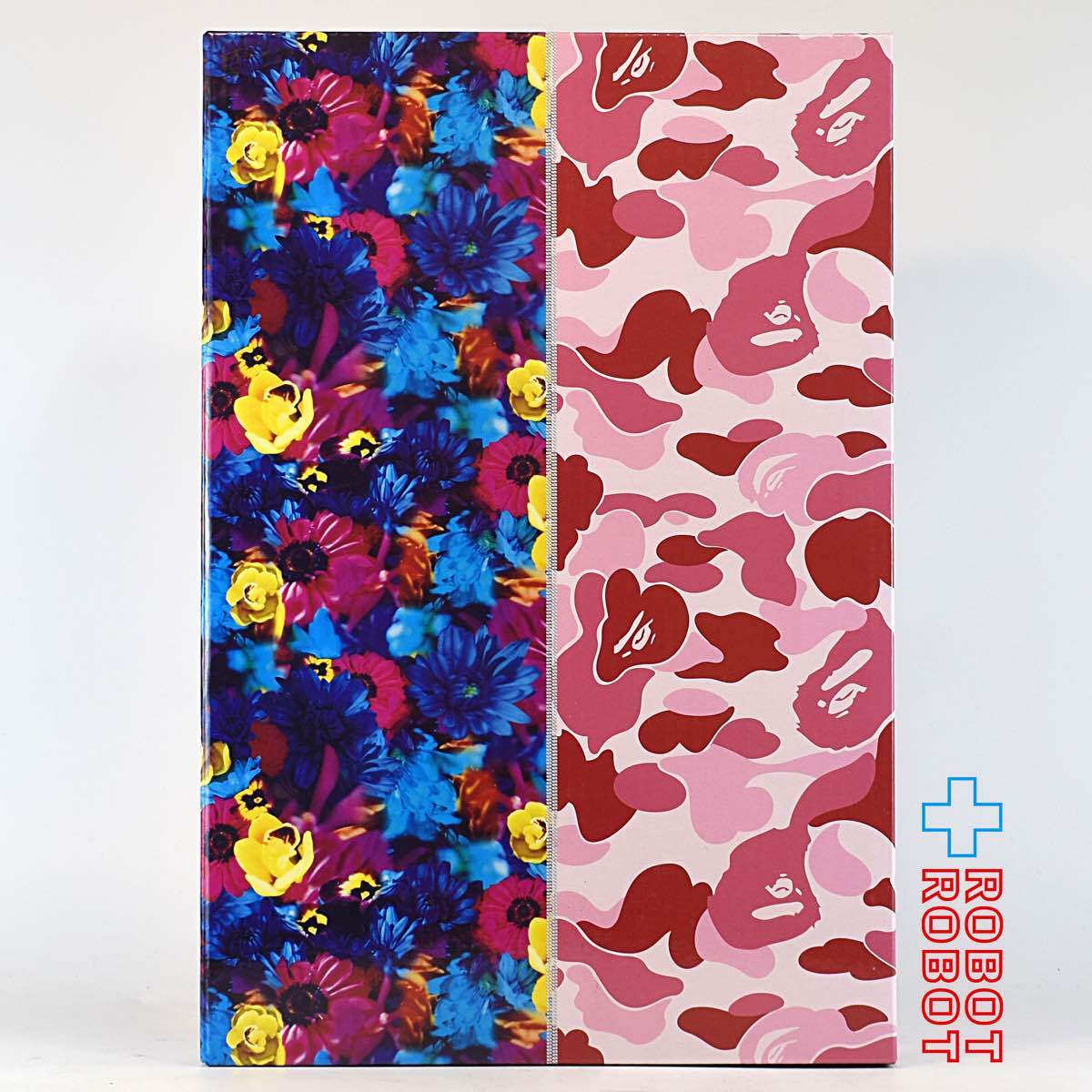 メディコム ベアブリック BAPE(R) × M / mika ninagawa SHARK PINK 100％ & 400％ 入荷写真