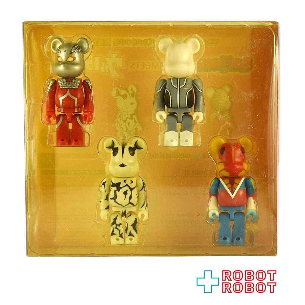 メディコム BE@RBRICK 100％ ベアブリック ウルトラセブン WF2003冬限定 4体セット 入荷写真