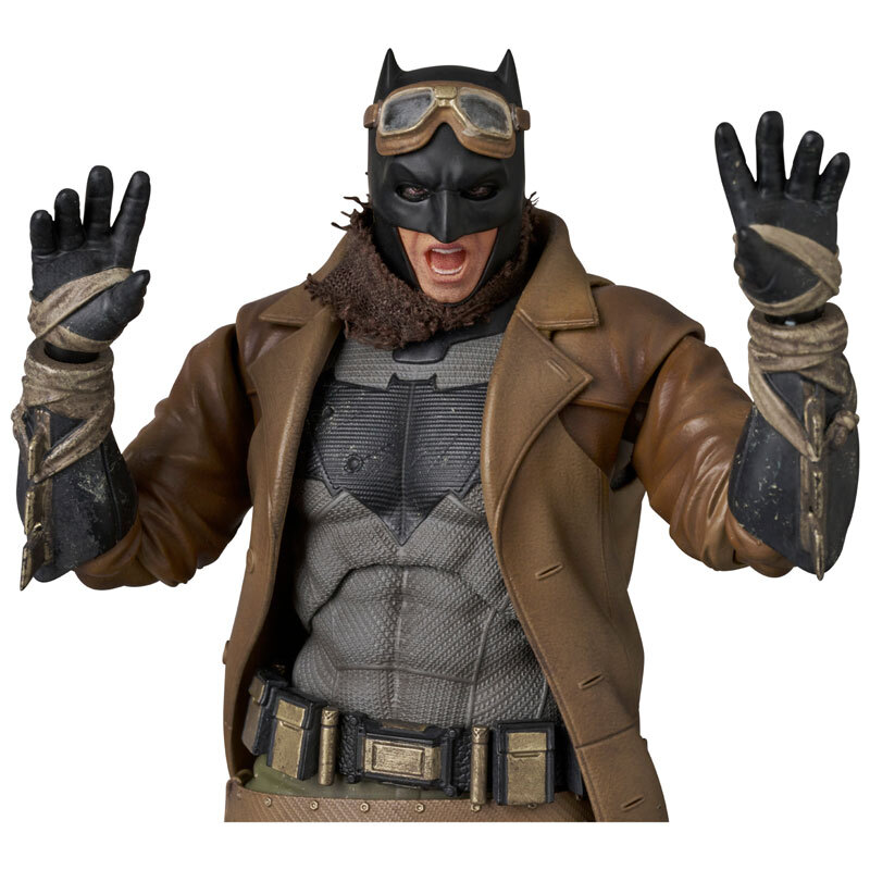 メディコム・トイ MAFEX マフェックス No.260 ジャスティス・リーグ ザック・スナイダーカット ナイトメア・バットマン アクションフィギュア 未開封 入荷写真