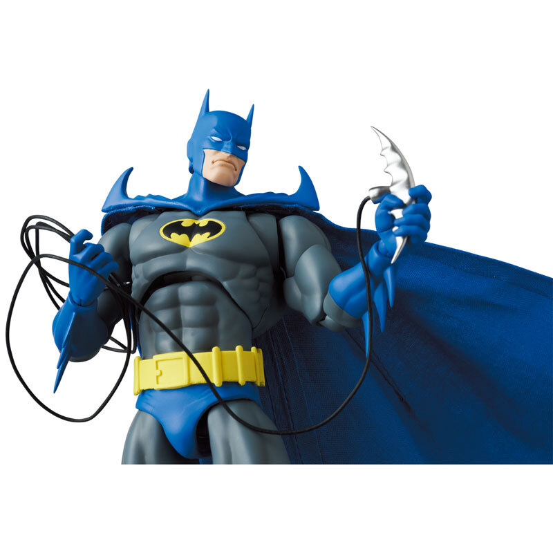 メディコム・トイ MAFEX マフェックス No.215 バットマン / ナイトクルイセイダー バットマン アクションフィギュア 未開封 入荷写真