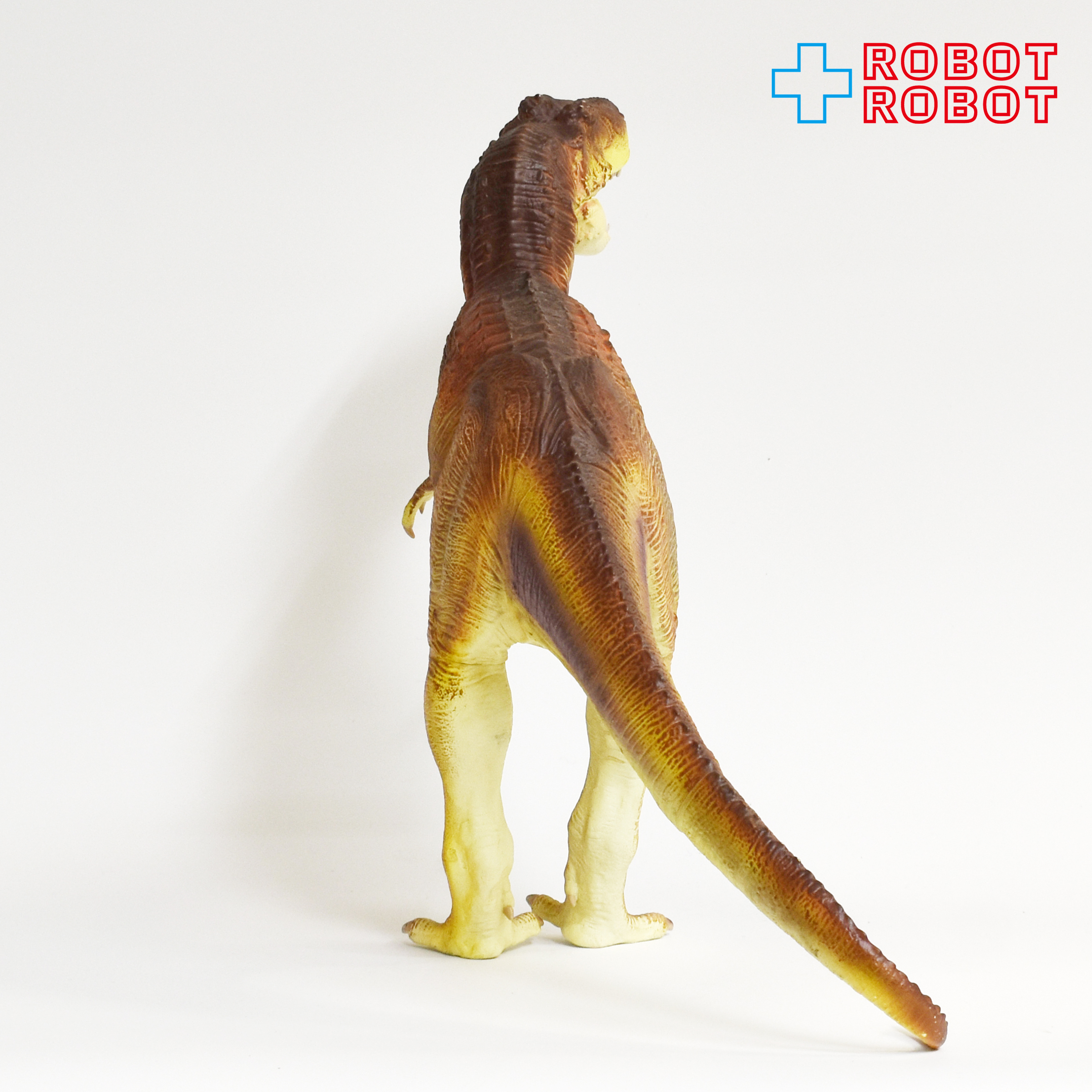 海洋堂 ダイノテイルズコレクション 1/20スケール ティラノサウルス (ブラウンカラー) ソフビフィギュア 入荷写真