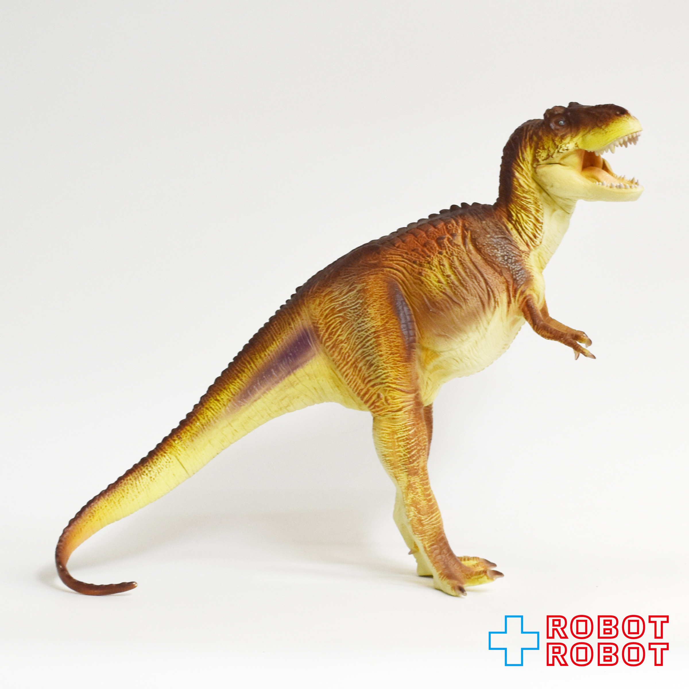海洋堂 ダイノテイルズコレクション 1/20スケール ティラノサウルス (ブラウンカラー) ソフビフィギュア 入荷写真