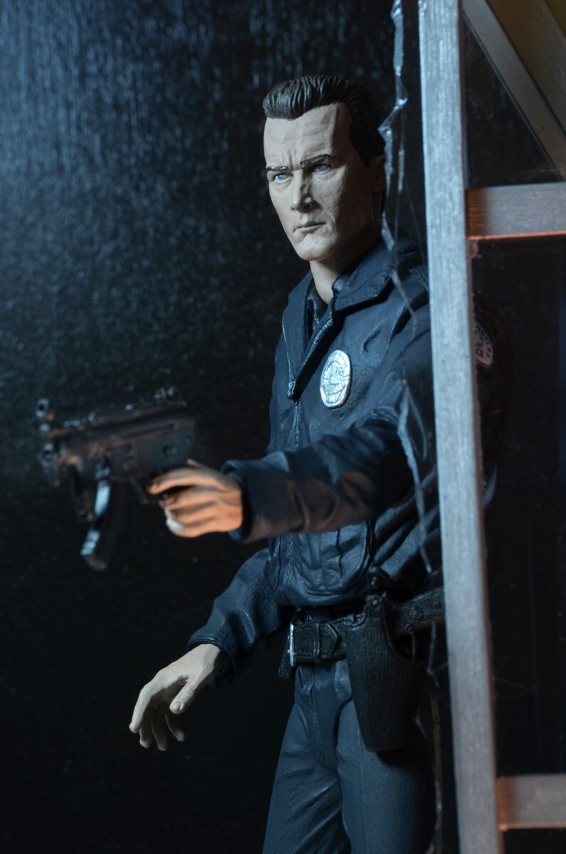 ネカ ターミネーター2 モーターサイクル・コップ T-1000 アルティメイト 7インチアクションフィギュア 未開封 入荷写真