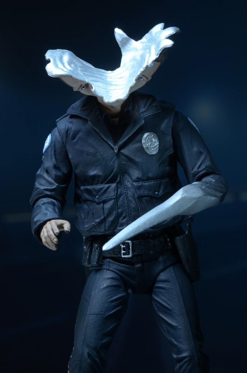 ネカ ターミネーター2 モーターサイクル・コップ T-1000 アルティメイト 7インチアクションフィギュア 未開封 入荷写真