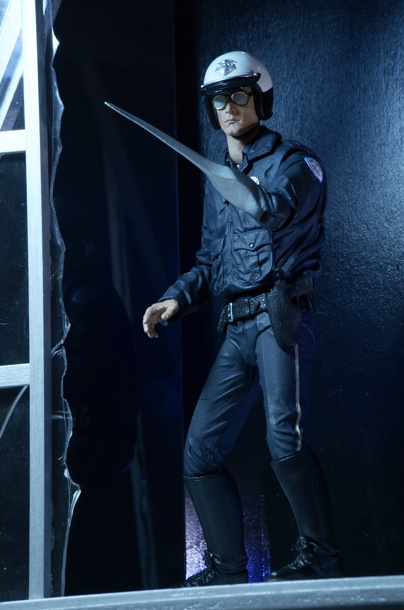 ネカ ターミネーター2 モーターサイクル・コップ T-1000 アルティメイト 7インチアクションフィギュア 未開封 入荷写真