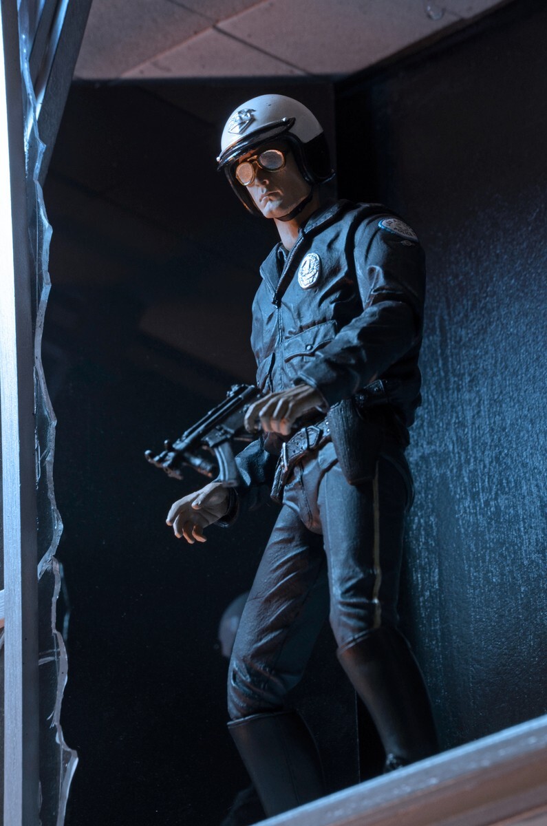ネカ ターミネーター2 モーターサイクル・コップ T-1000 アルティメイト 7インチアクションフィギュア 未開封 入荷写真