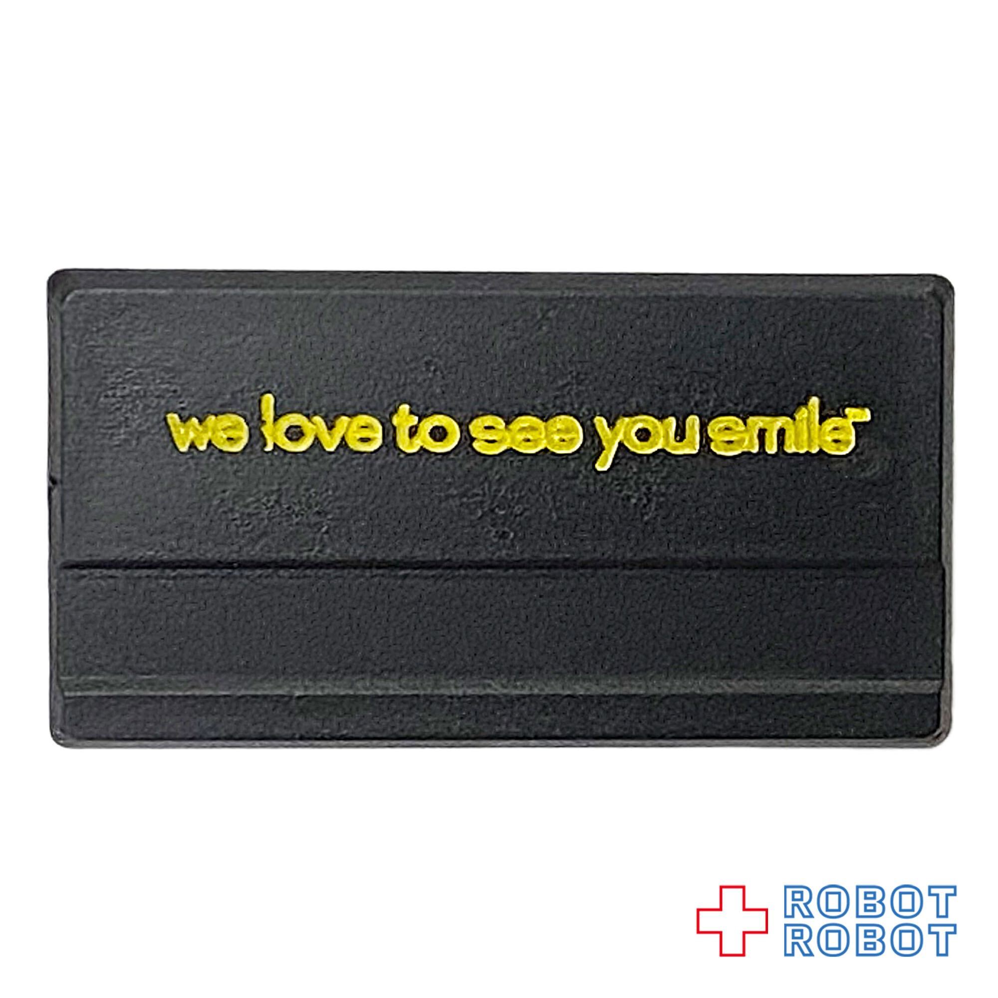 マクドナルド 名札 We love to see you smile ネームタグ バッジ 企業物 入荷写真