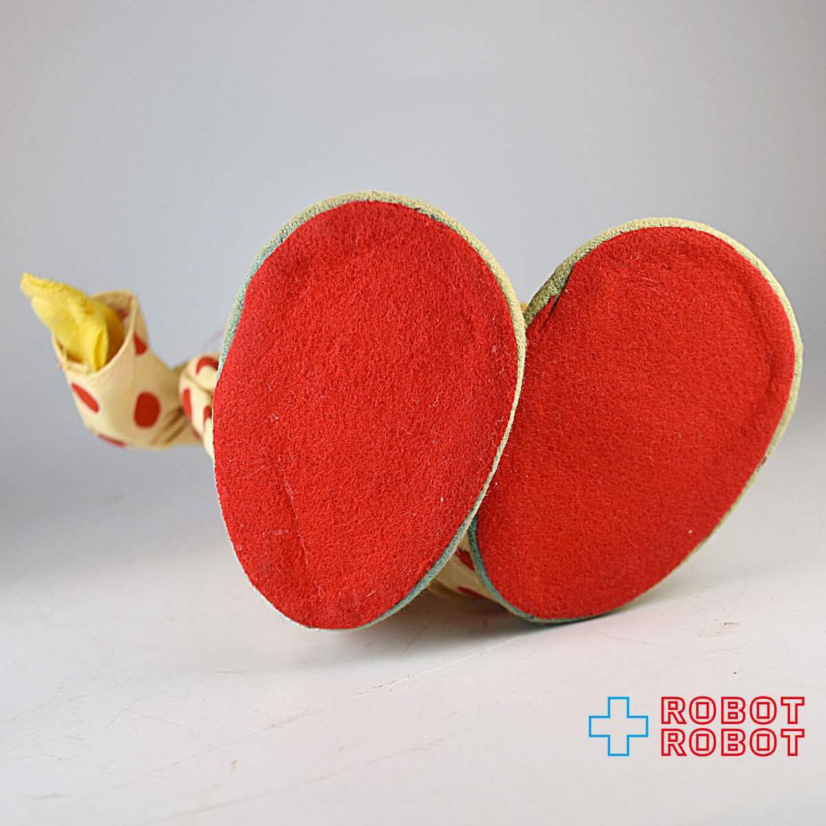 ピエロ 人形 ソフビ顔フェルト服 白に赤の水玉のズボン 入荷写真