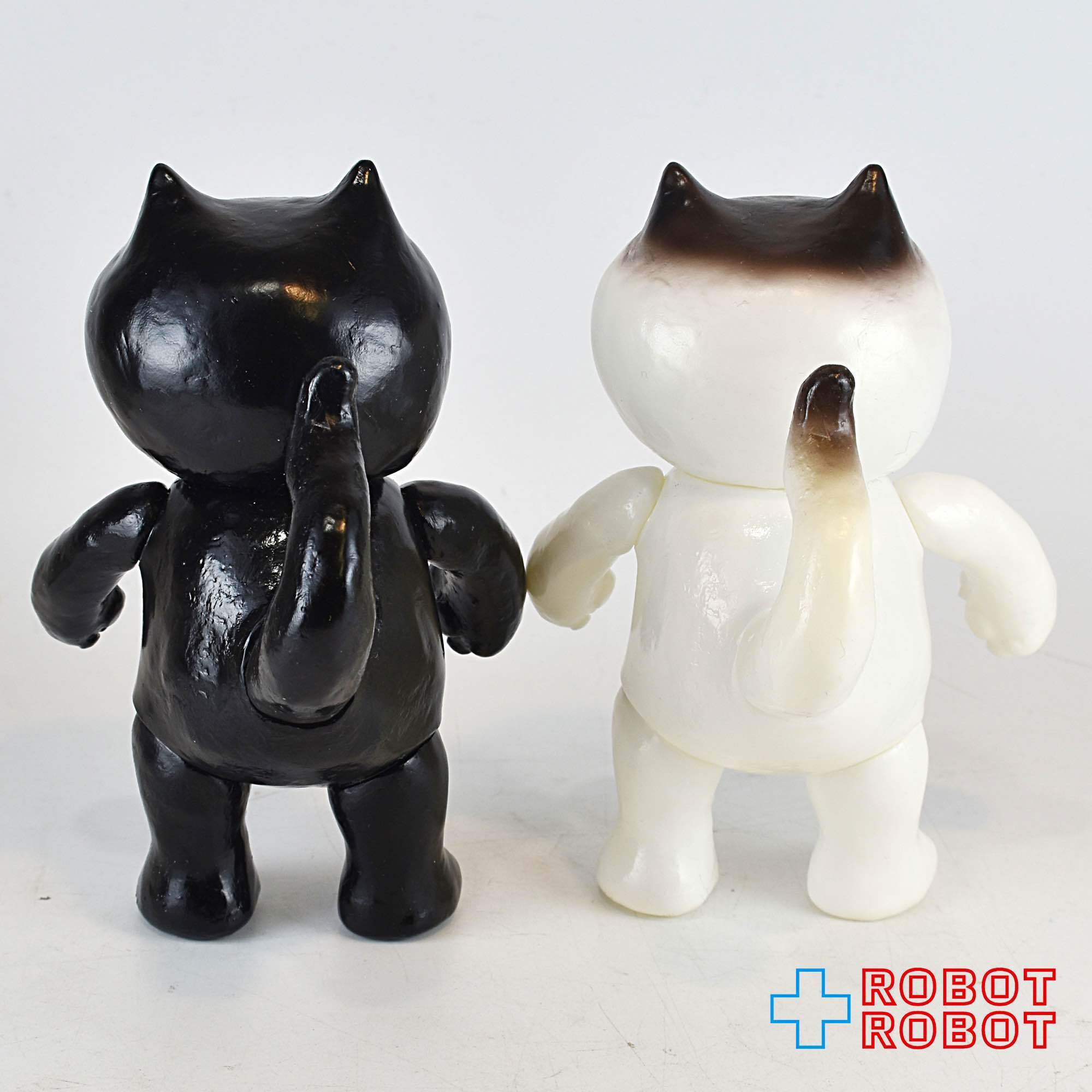 ナガモトマイ フテネコ 猫ソフビ 猫式 ver 2体セット 入荷写真