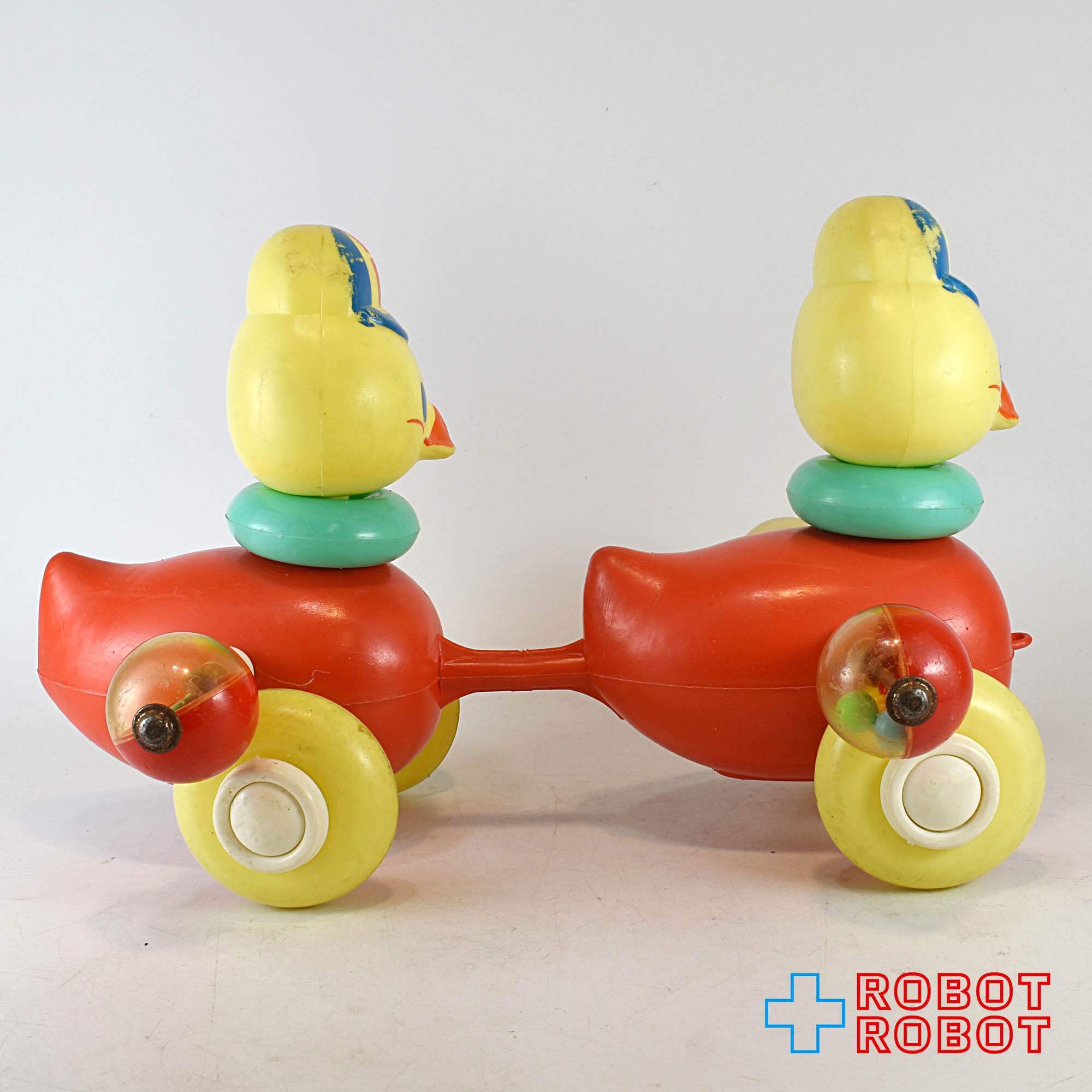 フランスEducalux社 双子のひよこのプルトイ 入荷写真