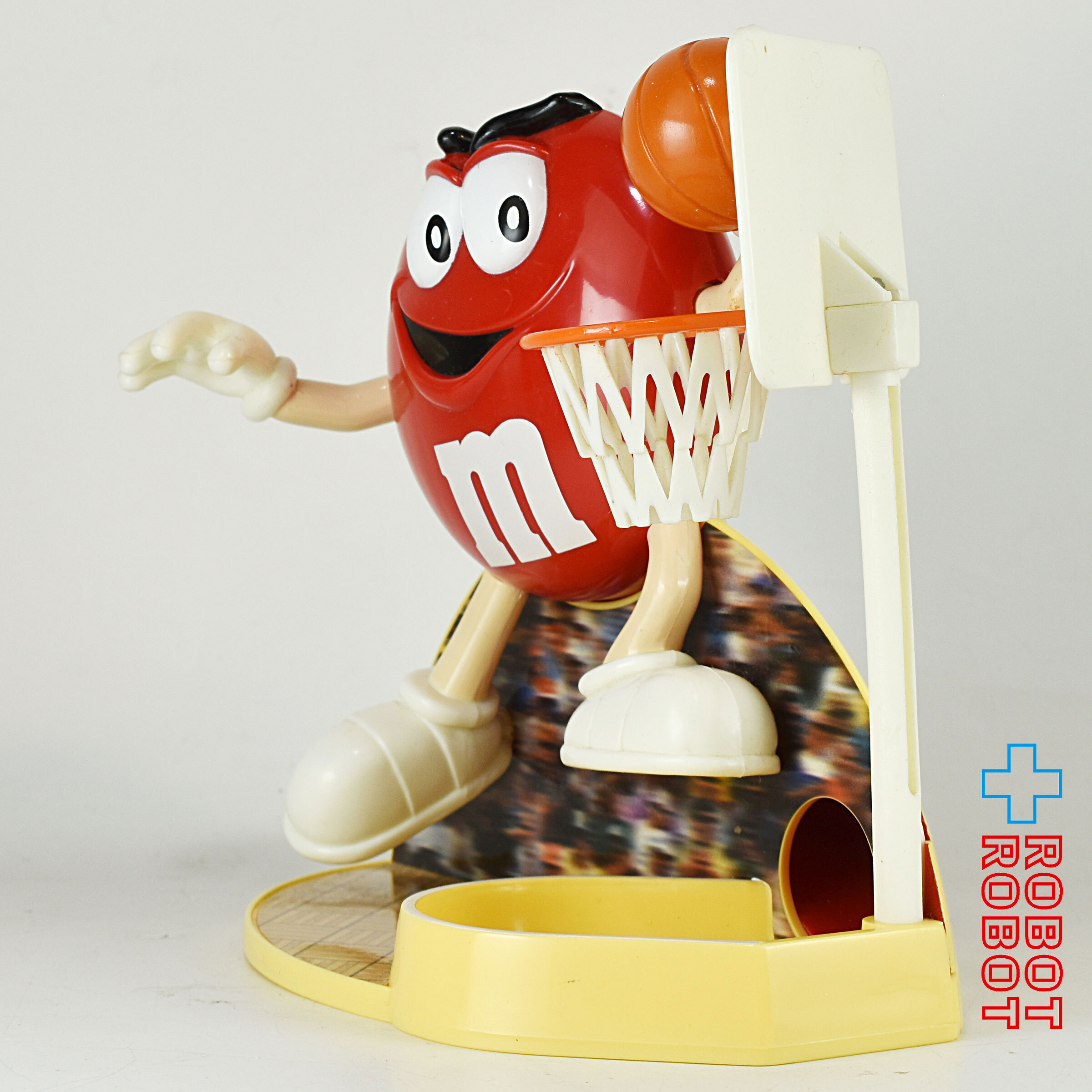 M&M's ジャミン・レッド バスケットボール・ダンクシュート・ディスペンサー エムアンドエムズ 企業物 入荷写真