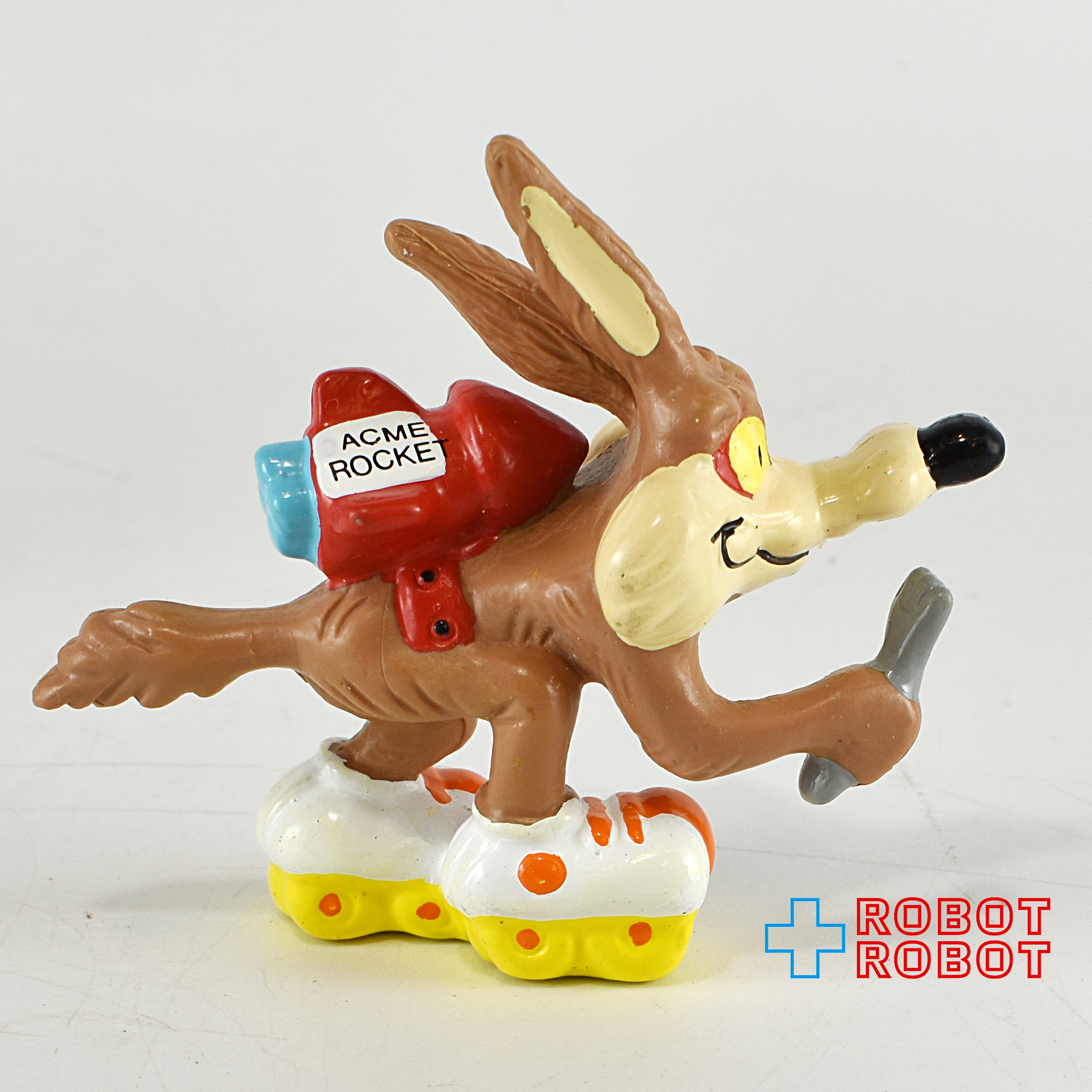 アプローズ ワーナーブラザーズ ルーニー・テューンズ ワイリー・コヨーテ アクメロケットスケート 薄茶色 PVC フィギュア 入荷写真