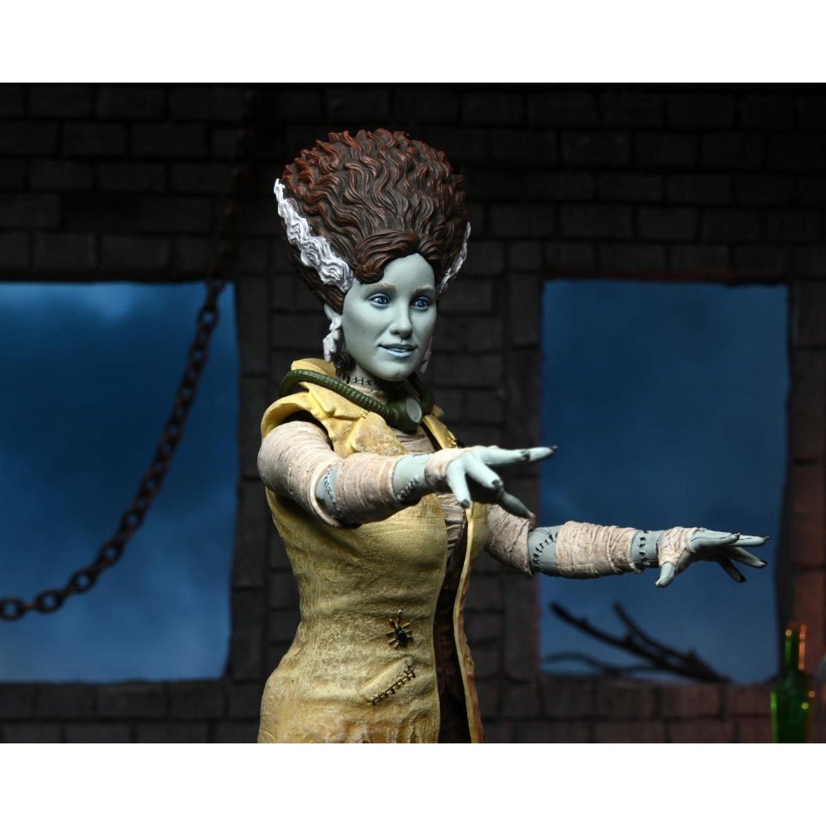 ネカ TMNT タートルズ ユニバーサル・モンスター エイプリル as フランケンシュタイの花嫁 アルティメット 7インチ アクションフィギュア 未開封 入荷写真