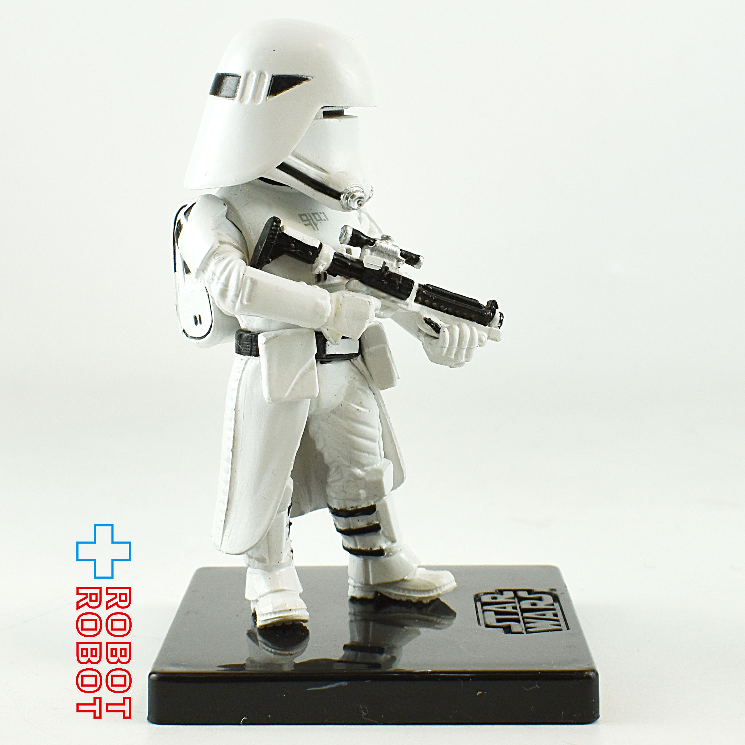 バンプレスト スター・ウォーズ フォースの覚醒 ワールドコレクタブルフィギュア ファースト・オーダー スノートルーパー 未開封 入荷写真