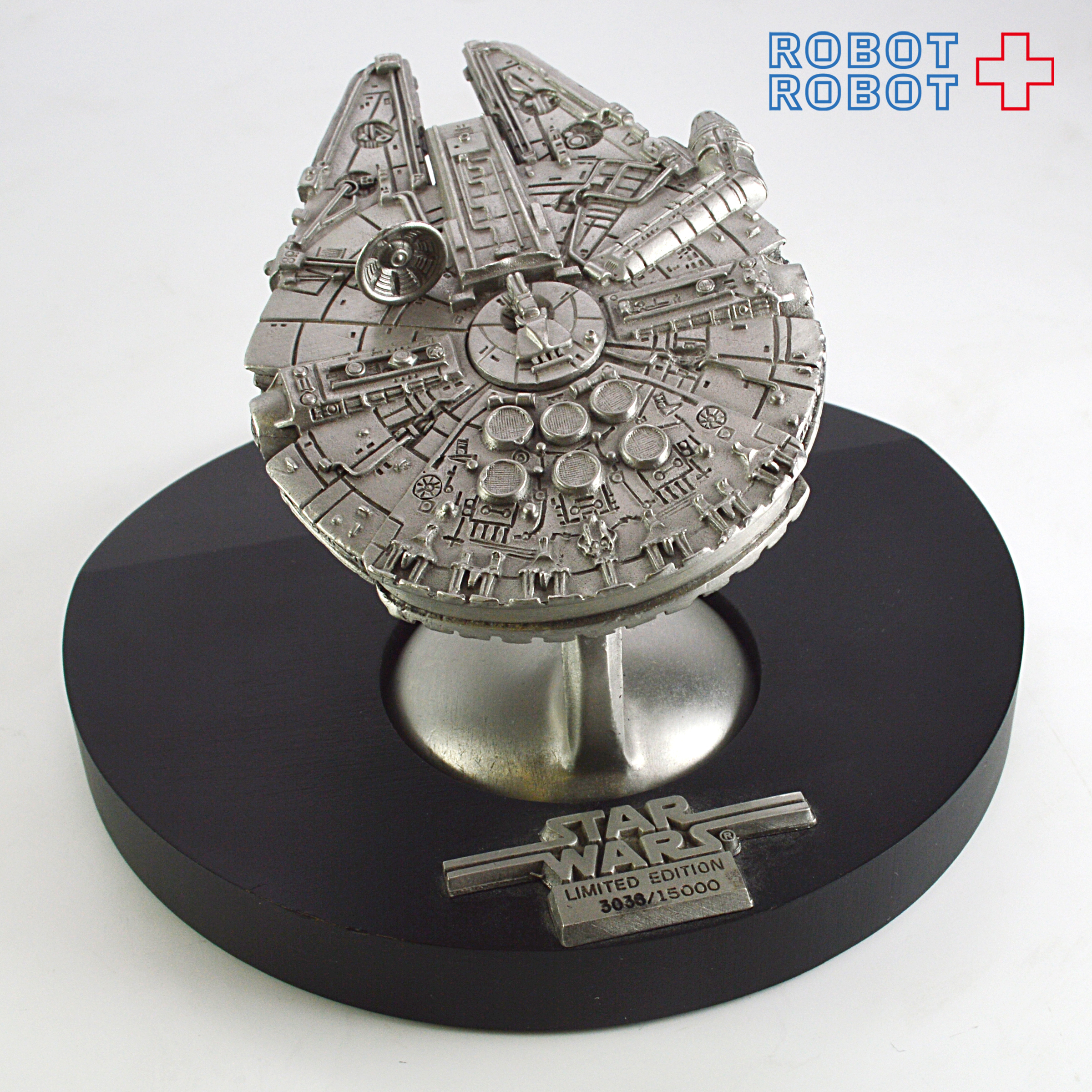 スター・ウォーズ ロークリフ 限定版ミレニアム・ファルコン 台座付ピューターフィギュア 入荷写真