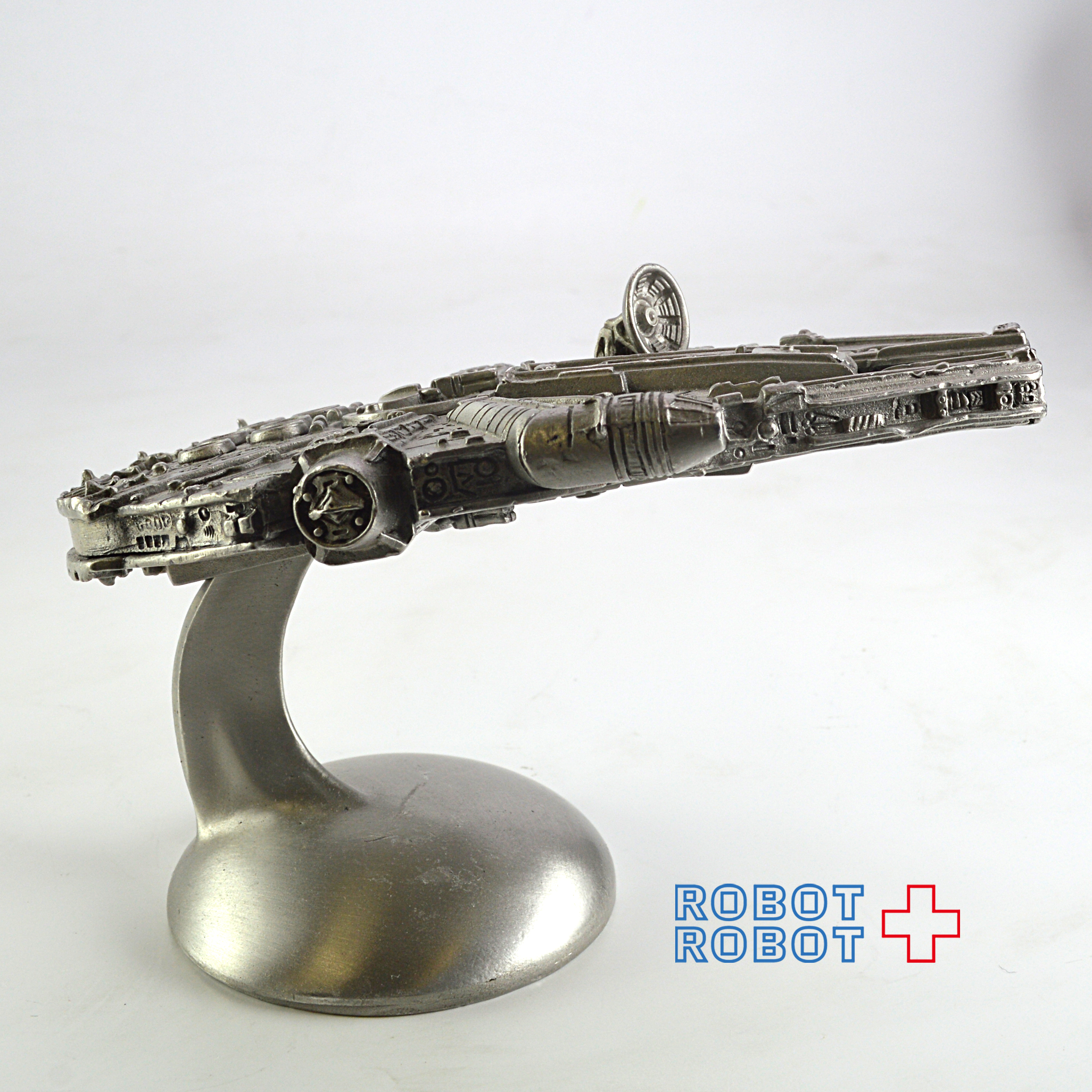 スター・ウォーズ ロークリフ 限定版ミレニアム・ファルコン 台座付ピューターフィギュア 入荷写真