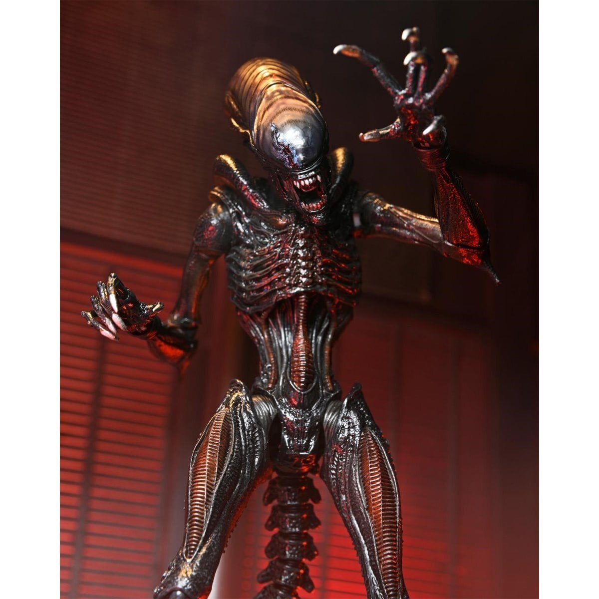 ネカ エイリアン ロムルス スコーチド ゼノモーフ アルティメット 7インチ アクションフィギュア 未開封 入荷写真